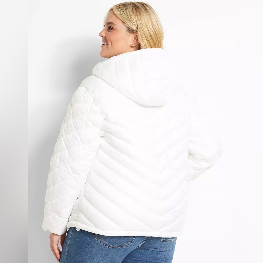 Lane Bryant Women’s Packable White Puffer Jacket - Lightweight. Size: 2XtraLarge